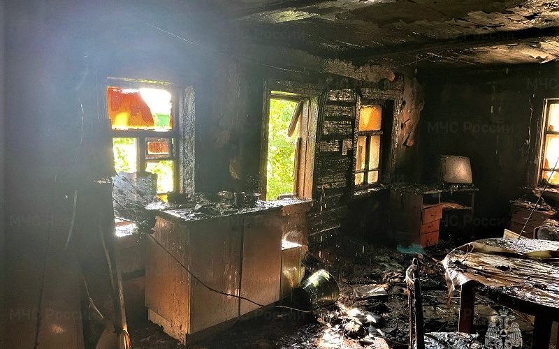 Под Смоленском сгорела комната в частном доме