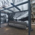 В Смоленске наказали разрисовавшего остановку вандала