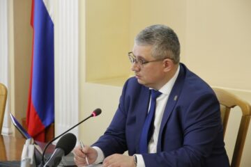 В Смоленске продолжается ликвидация последствий непогоды — работают все профильные службы