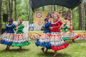 В Смоленске прошёл международный фестиваль фольклора и ремёсел