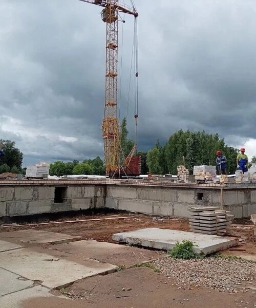 В Починке Смоленской области возводят современный детский сад на 150 мест