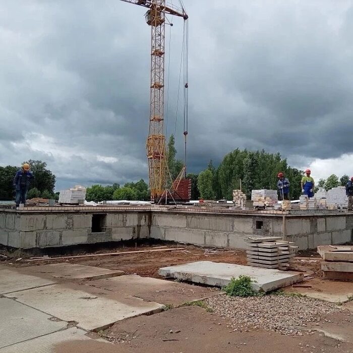 В Починке Смоленской области возводят современный детский сад на 150 мест