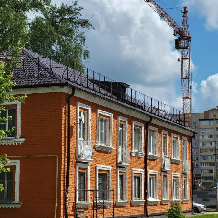 В Смоленске обновили фасады на восьми улицах и расширяют программу ремонта