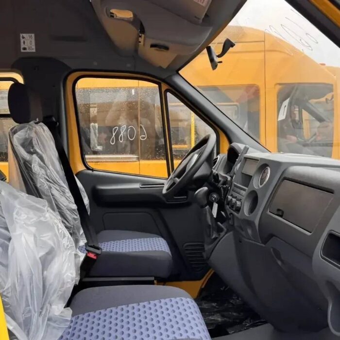 24 новых школьных автобуса вышли на маршруты Смоленской области