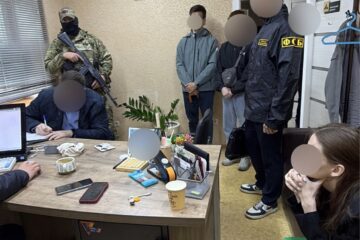 В Смоленске пресекли схему вывода валюты и ввоза санкционных товаров