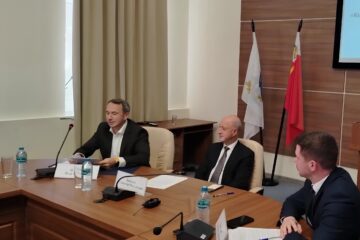 В Смоленске обсудили совместные шаги бизнеса и власти для решения демографических проблем