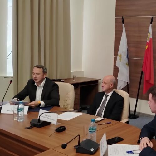 В Смоленске обсудили совместные шаги бизнеса и власти для решения демографических проблем