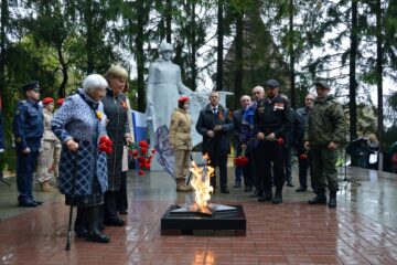 В селе Жуково Смоленской области зажжен Вечный огонь
