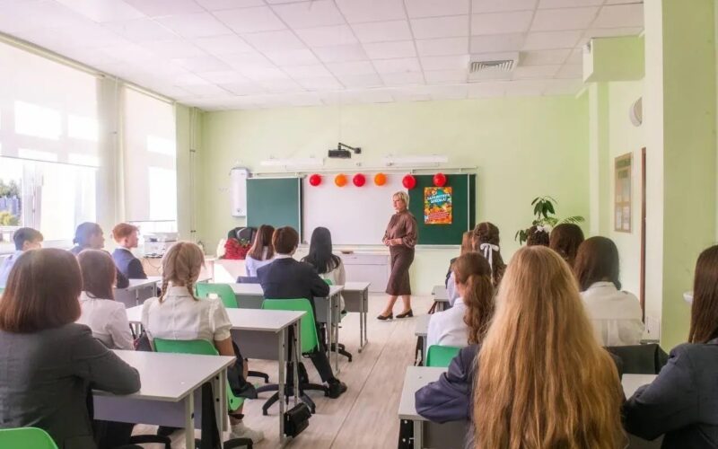 В смоленских школах вводится новый предмет «Обучение служением. Первые» для старшеклассников