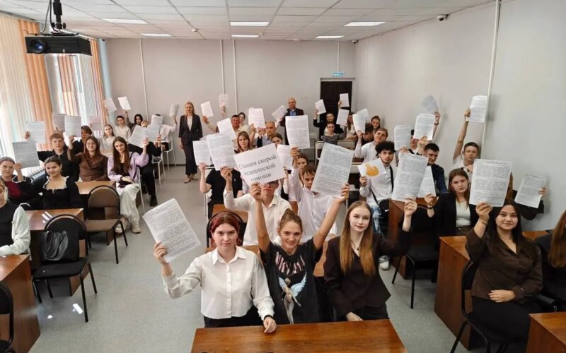 Смоленская область инвестирует в кадры: более 1700 студентов выбрали будущее через целевое обучение