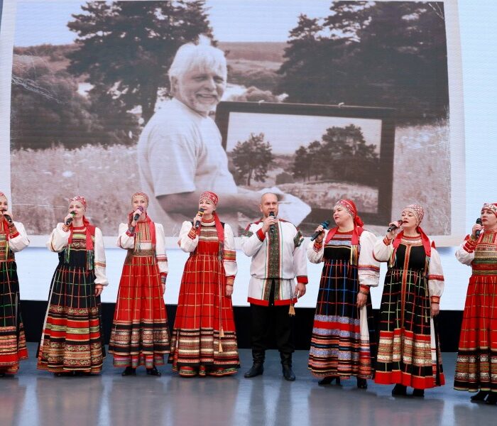 «Любовь моя – Россия»: Смоленск чествует 75-летие художника Юрия Мелькова