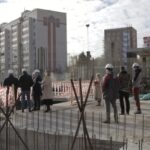 В Смоленске забетонировали колонны и лестницу в строящемся ФОКе «Термолэнд — Дельфин»