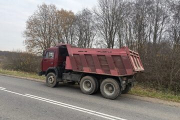 Под Смоленском КАМАЗ сбил пенсионерку
